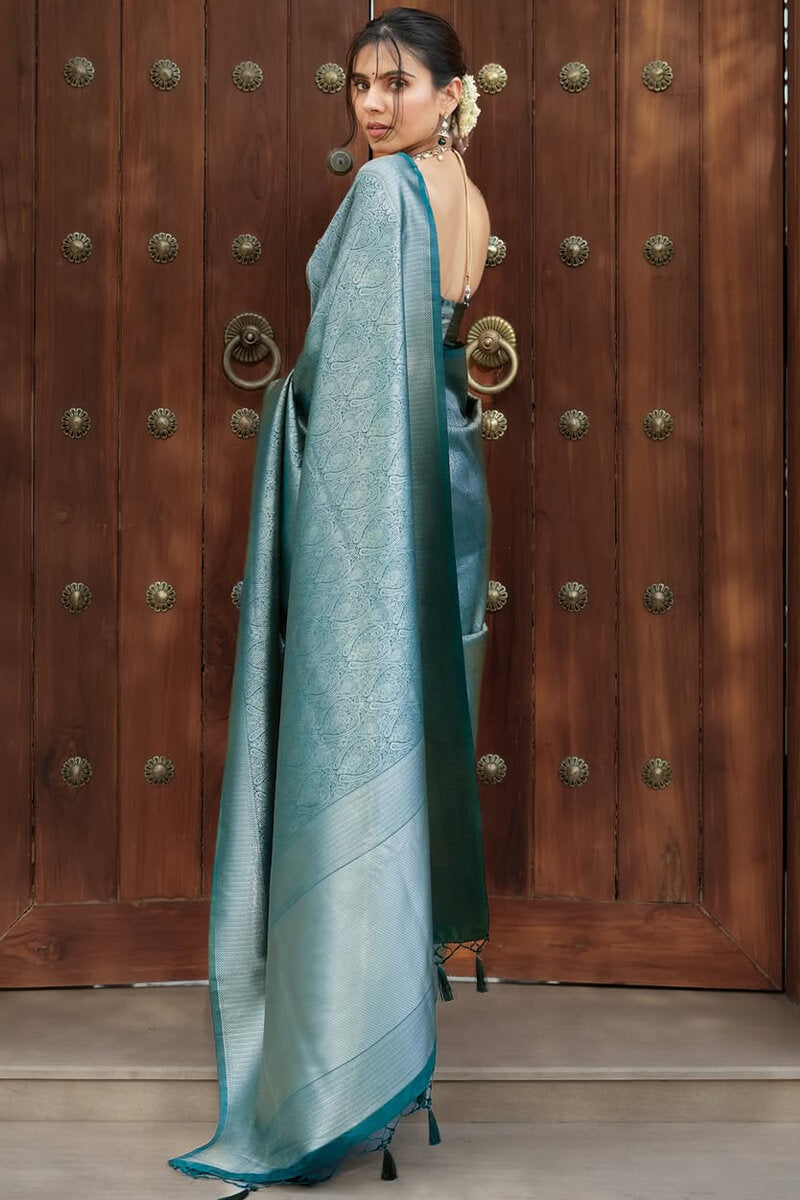 Desiring Rama Soft Silk Saree With Staggering Blouse Piece