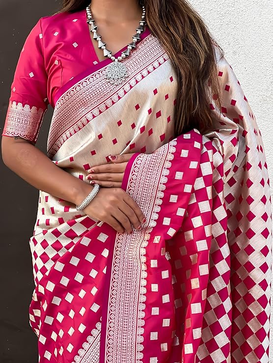Prominent Dark Pink Soft Silk Saree With Classy Blouse Piece
