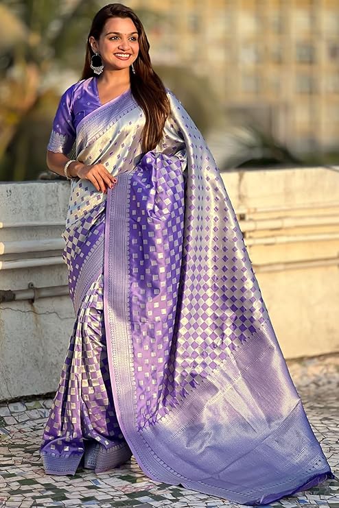 Unique Lavender Soft Silk Saree With Vestigial Blouse Piece