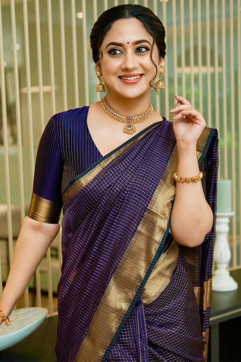 Adoring Navy Blue Soft Silk Saree With Delightful Blouse Piece