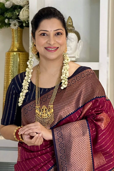 Entrancing Maroon Soft Silk Saree With Surpassing Blouse Piece