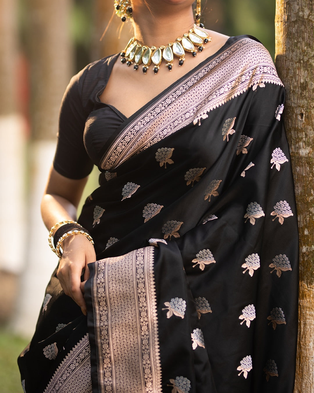Nebula Black Soft Silk Saree With Epiphany Blouse Piece