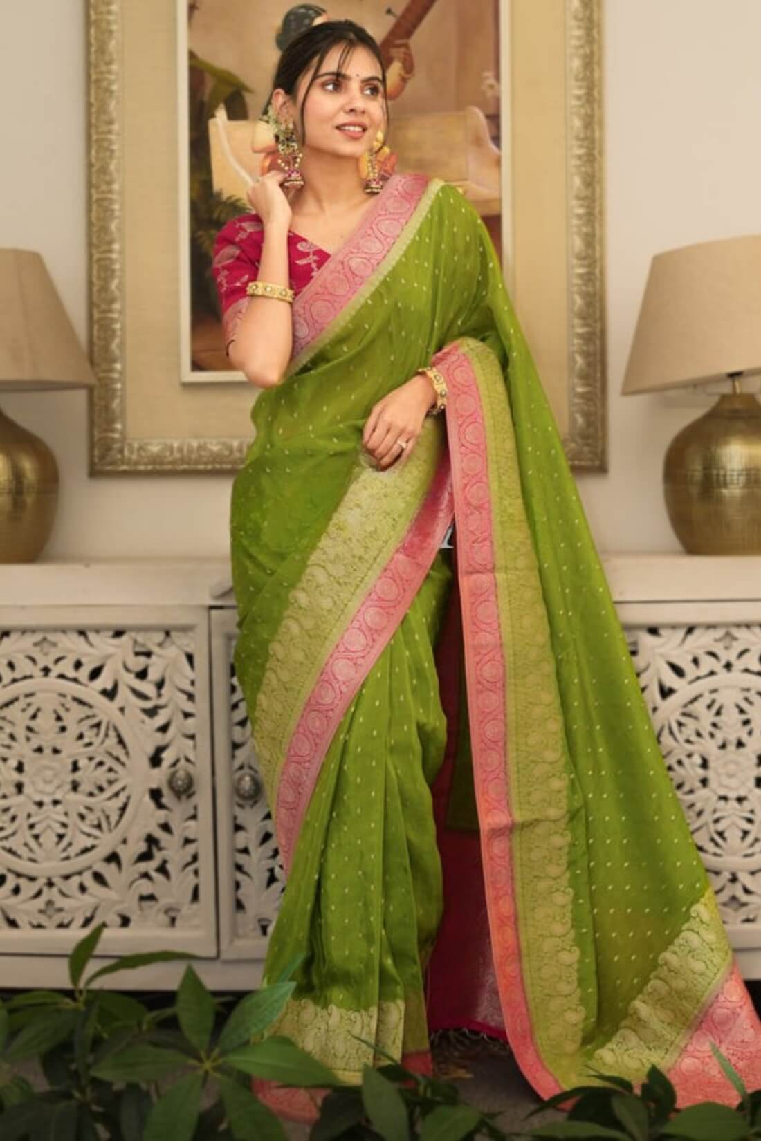 Twirling Green Soft Silk Saree With Vivacious Blouse Piece