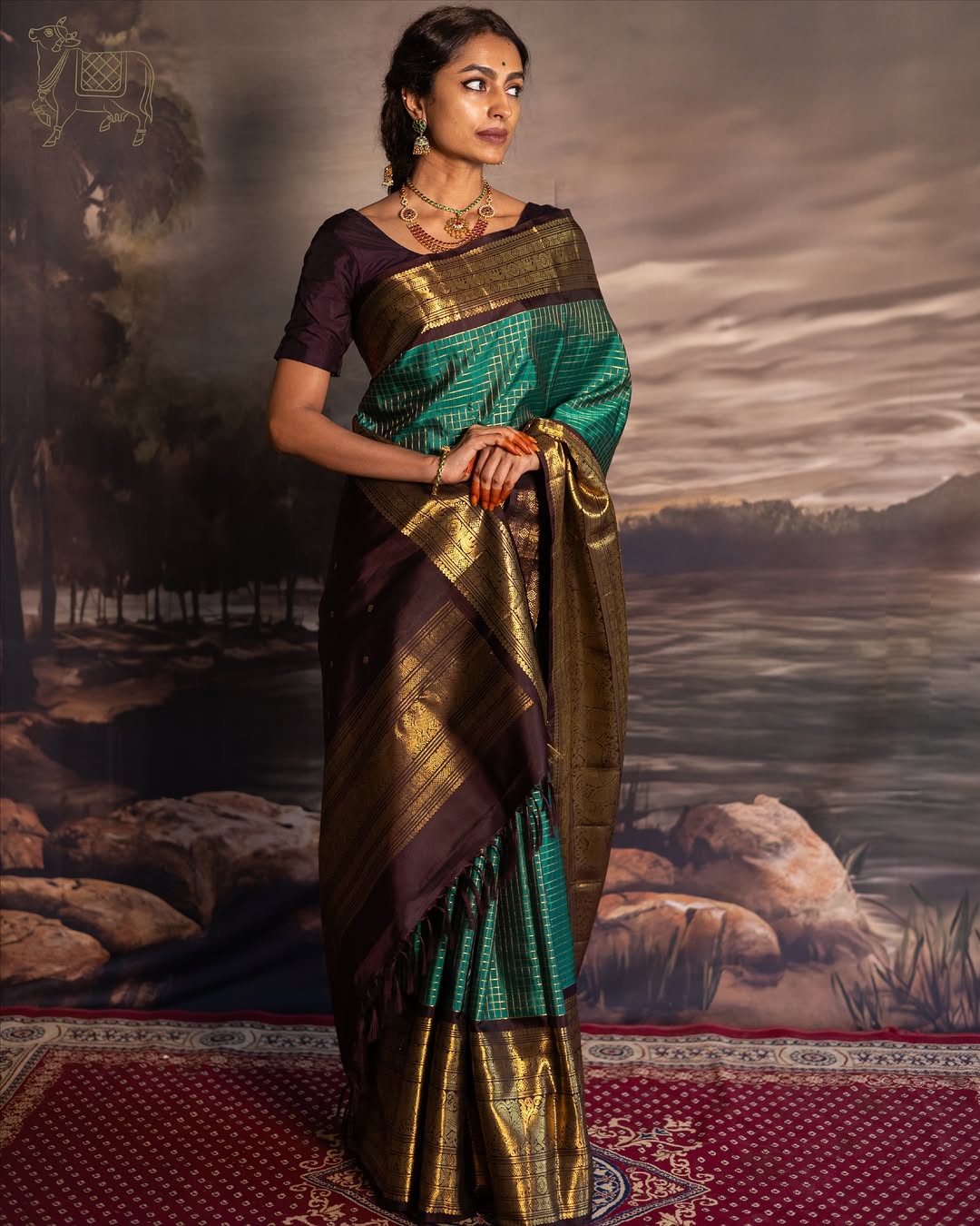 Artistic Rama Soft Silk Saree With Demanding Blouse Piece