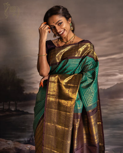 Artistic Rama Soft Silk Saree With Demanding Blouse Piece