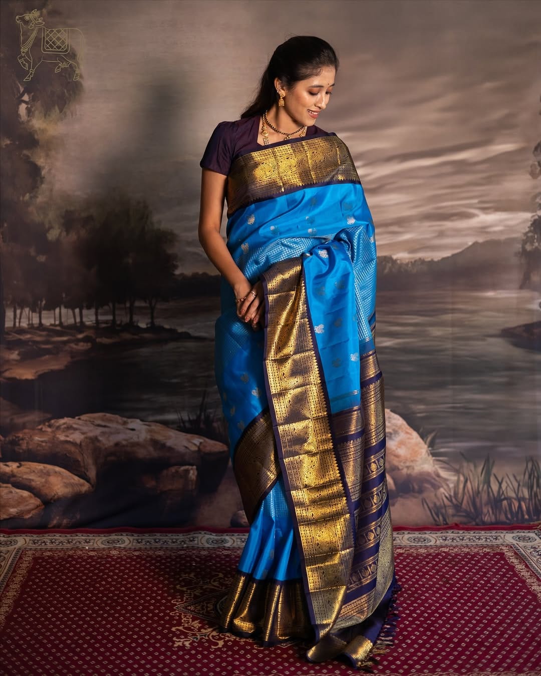 Majestic Firozi Soft Silk Saree With Luminous Blouse Piece