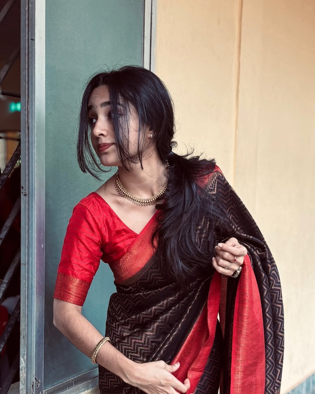Gossamer Black Soft Silk Saree With Demure Blouse Piece