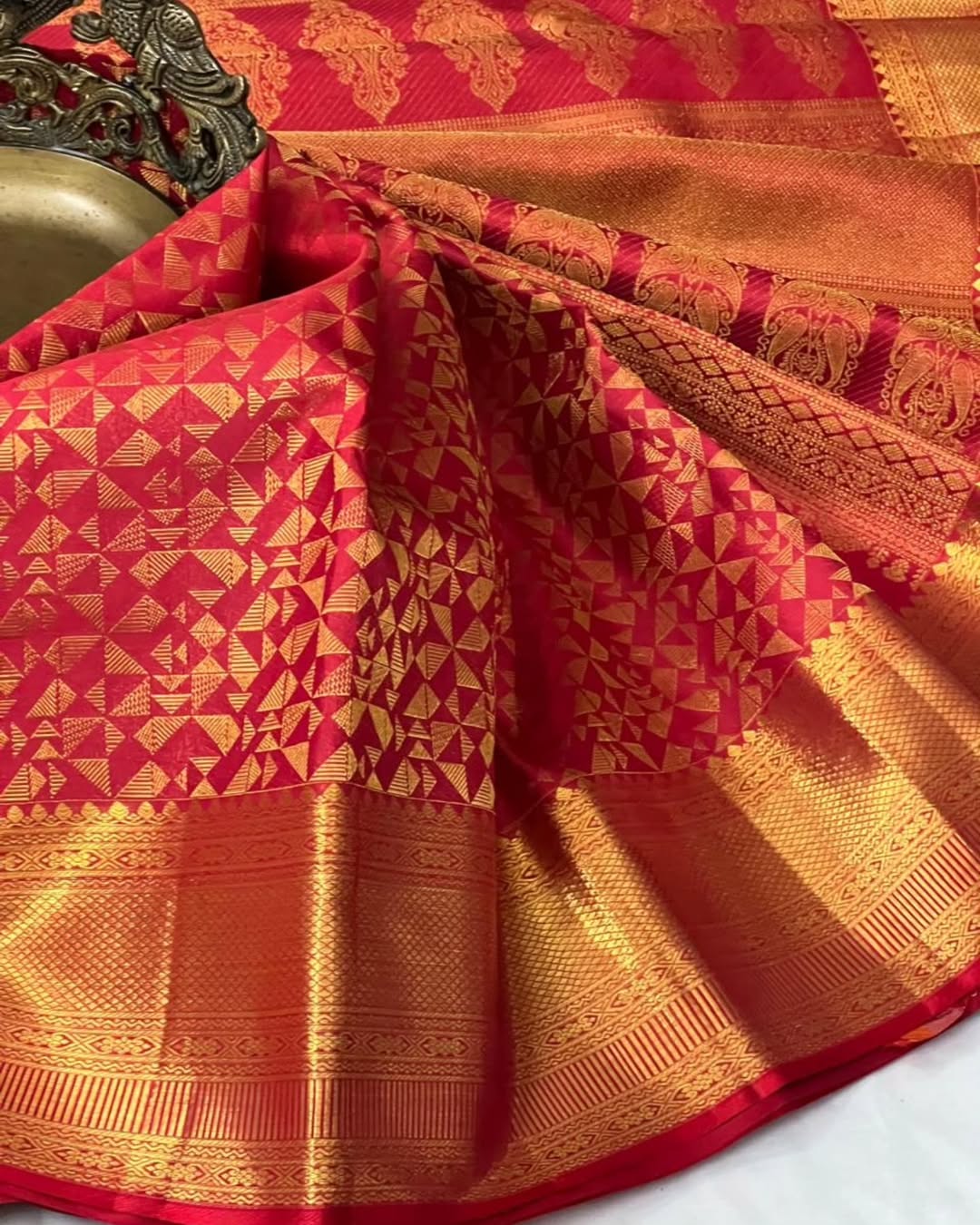 Captivating Red Soft Banarasi Silk Saree With Prodigal Blouse Piece