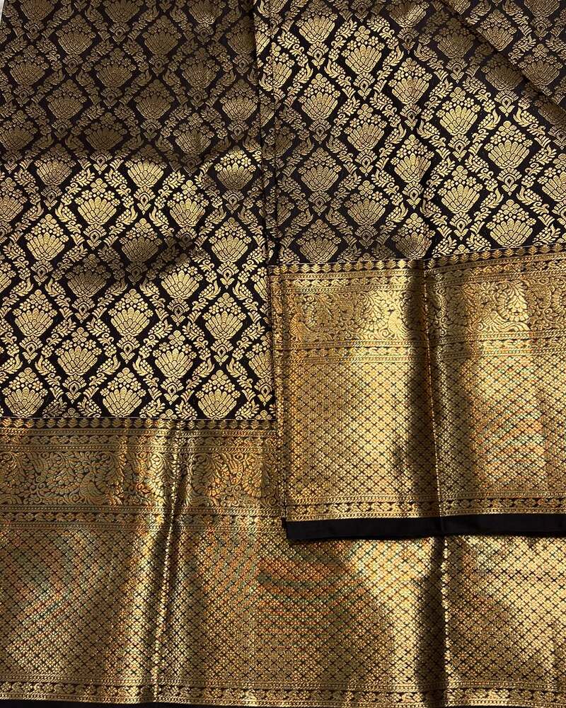 Sizzling Black Soft Banarasi Silk Saree With Alluring Blouse Piece