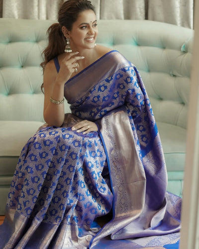 Incomparable Royal Blue Soft Banarasi Silk Saree With Invaluable Blouse Piece