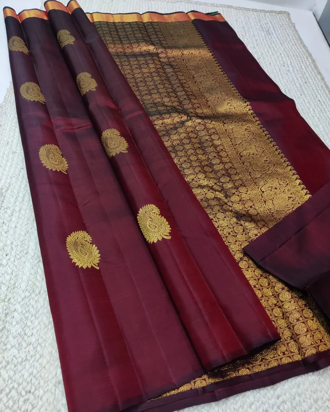 Breathtaking Wine Soft Banarasi Silk Saree With Adorning Blouse Piece