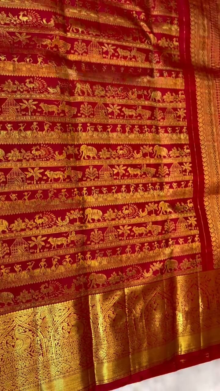 Entrancing Red Soft Banarasi Silk Saree With Divine Blouse Piece