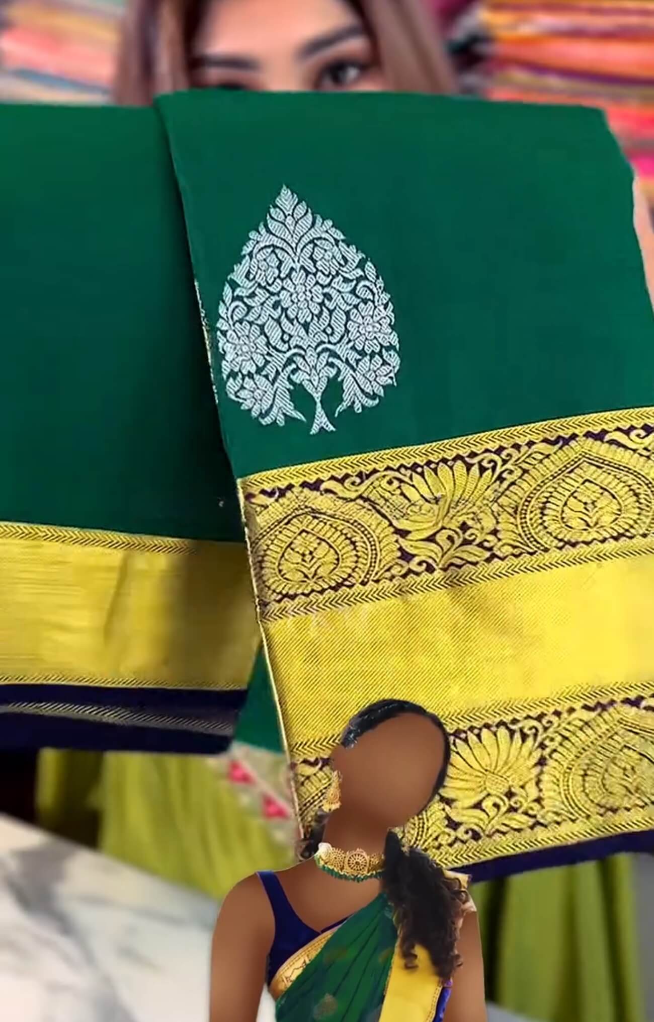 Eloquence Dark Green Soft Banarasi Silk Saree With Ineffable Blouse Piece