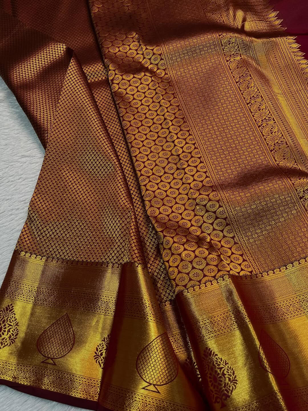 Bewitching Wine Soft Banarasi Silk Saree With Arresting Blouse Piece