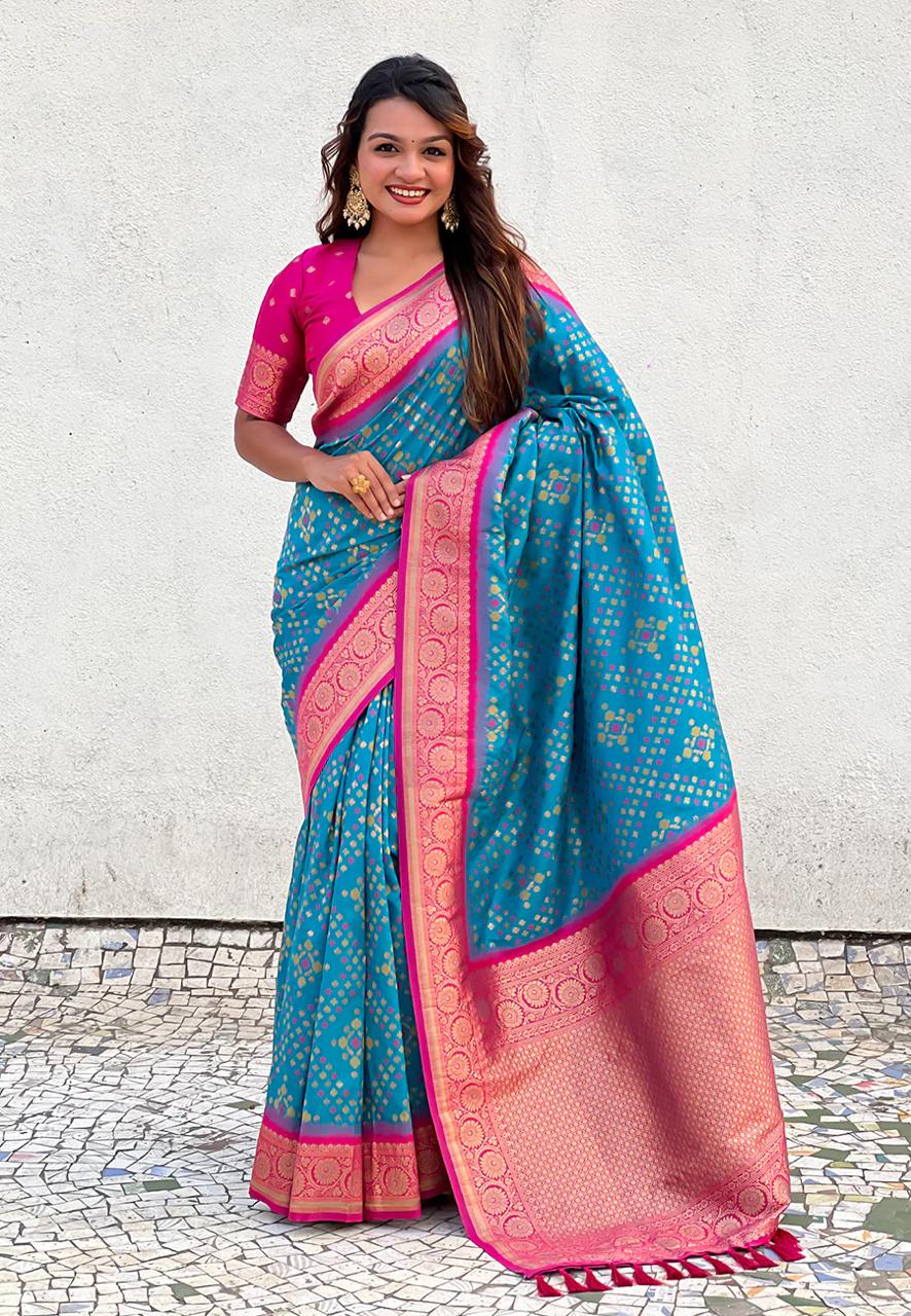 Fragrant Firozi Soft Silk Saree With Transcendent Blouse Piece