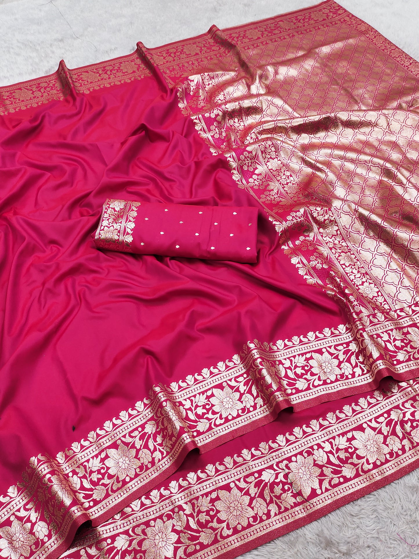 Royal Rani Pink Silk Saree with Antique Gold Floral Border & Classic Woven Pallu