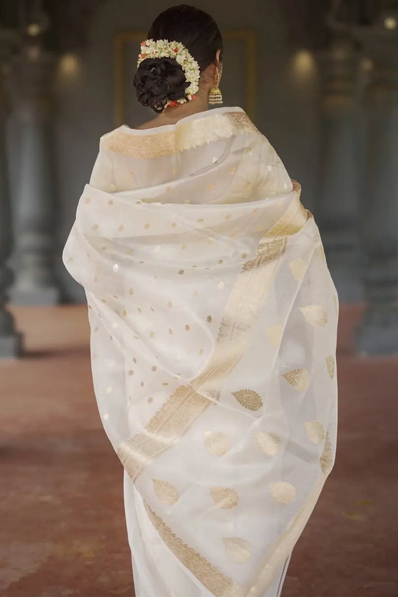 Smart Off White Linen Silk Saree With Hypnotic Blouse Piece