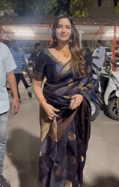 Delectable Black Soft Silk Saree With Fancifull Blouse Piece