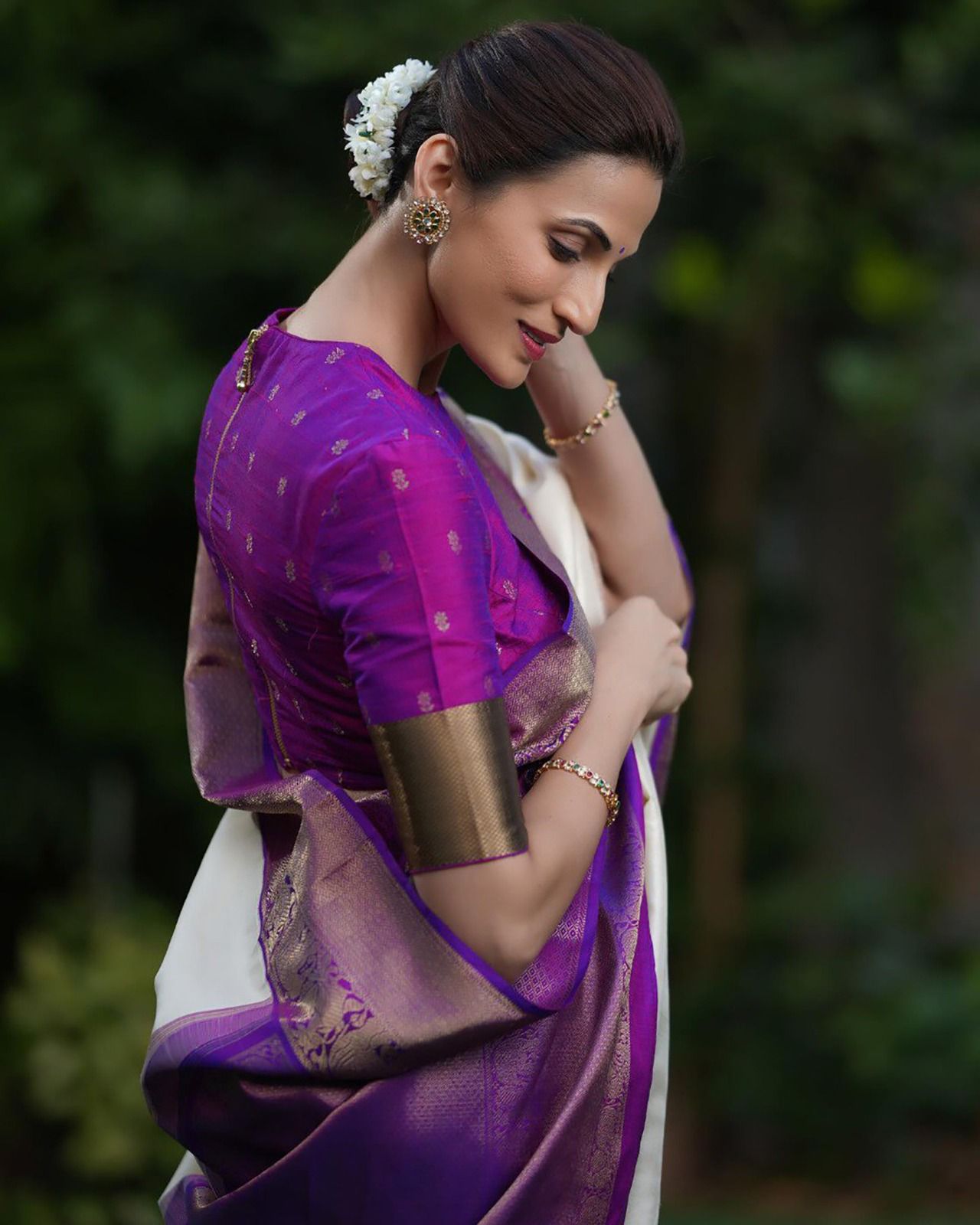 Classic Beige Soft Silk Saree With Conflate Blouse Piece