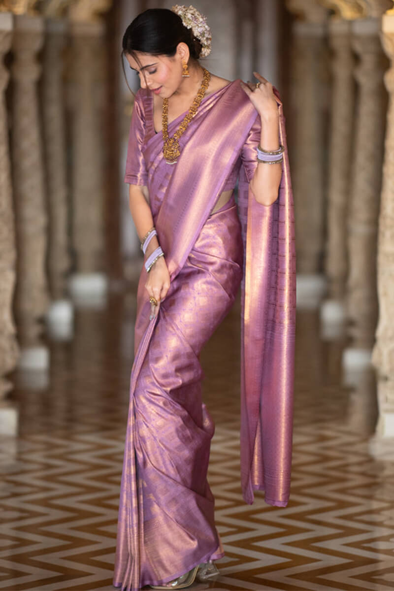 Murmurous Lavender Soft Silk Saree With Lassitude Blouse Piece