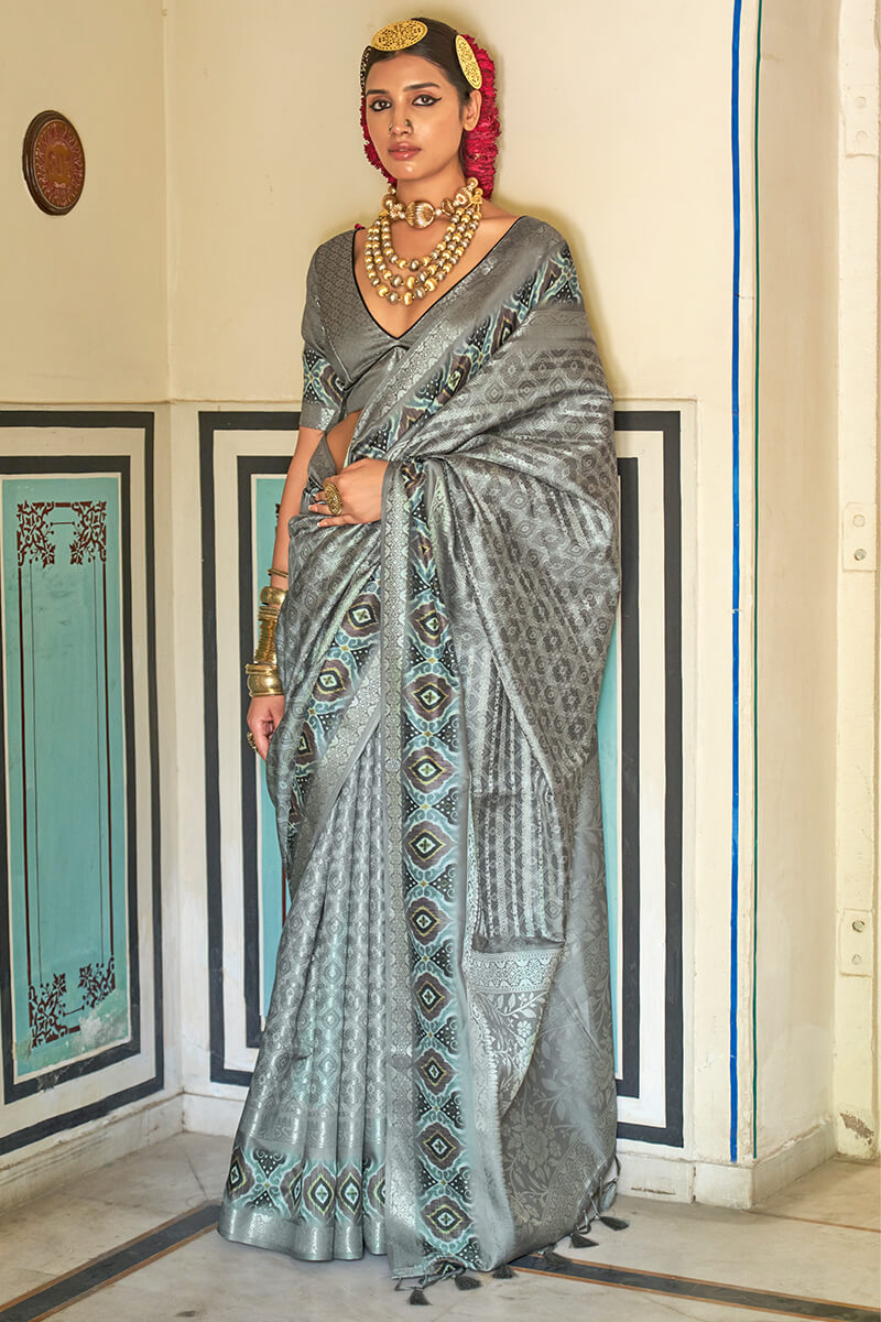 Lassitude Grey Digital Printed Soft Silk Saree With Desiring Blouse Piece