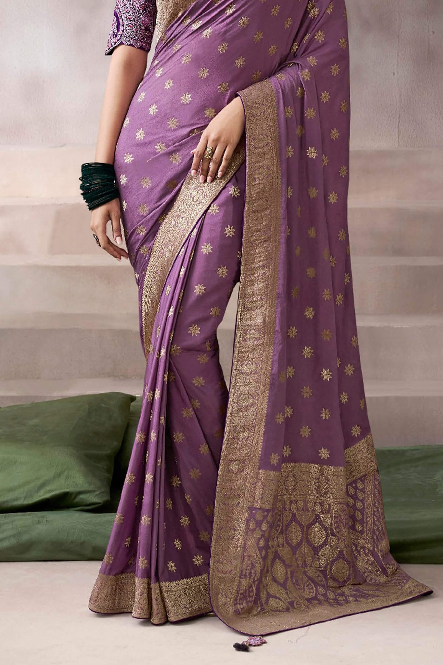 Eclat Lavender Banarasi Satin Silk Saree With Incredible Blouse