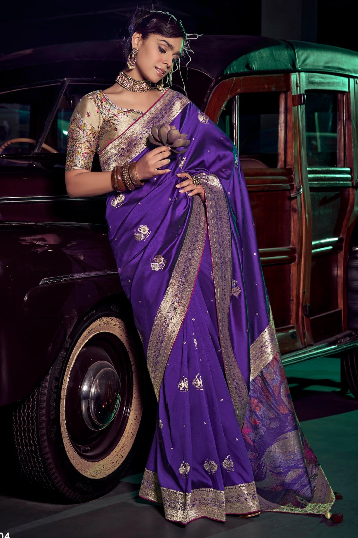 Capricious Purple Soft Banarasi Silk Saree With Super extravagant Blouse Piece