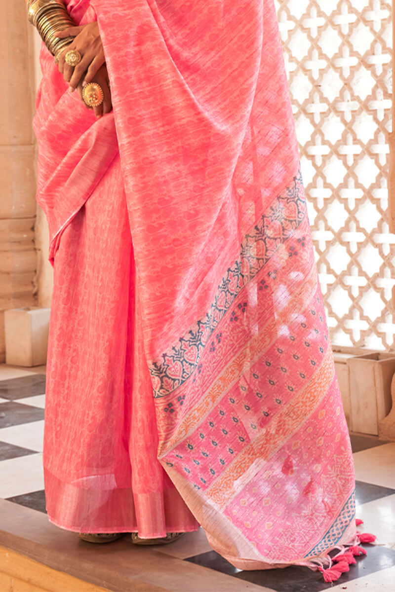 Winsome Baby Pink Cotton Silk Saree With Staring Blouse Piece