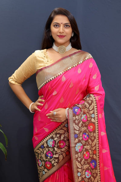 Splendiferous Dark Pink Paithani Silk Saree With Mellifluous Blouse Piece