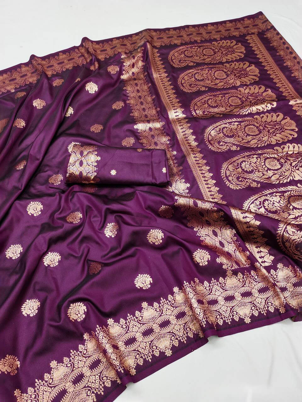 Panache Wine Soft Banarasi Silk Saree With Fantabulous Blouse Piece