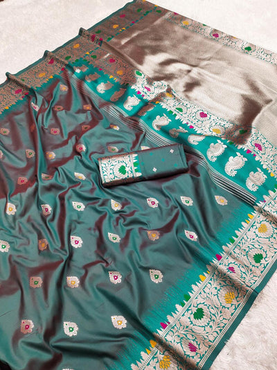 Extraordinary Rama Soft Banarasi Silk Saree With Incomparable Blouse Piece