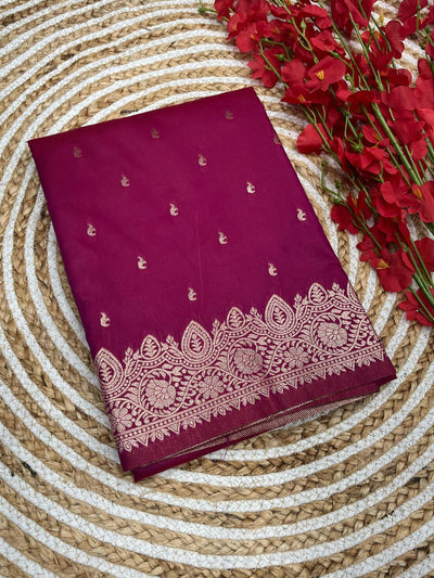 Skinny Dark Pink Soft Banarasi Silk Saree With Dissemble Blouse Piece
