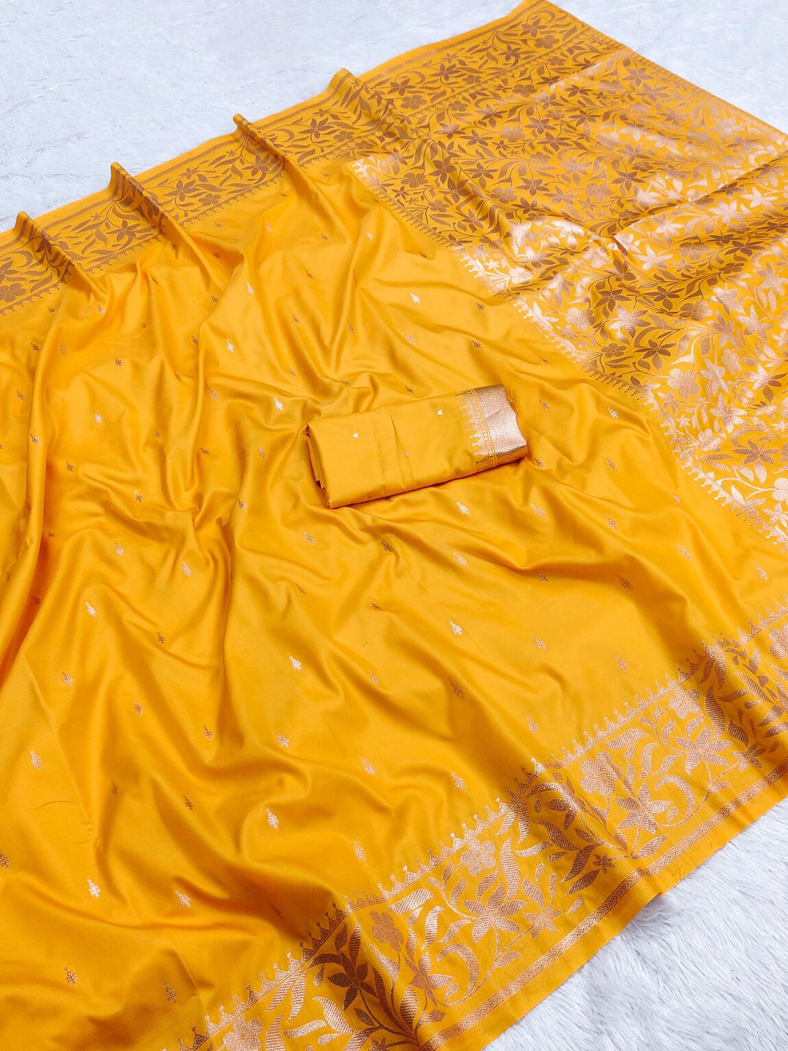 Fantabulous Yellow Soft Banarasi Silk Saree With Flaunt Blouse Piece