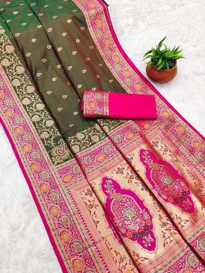 Amiable Green Soft Banarasi Silk Saree With Opulent Blouse Piece
