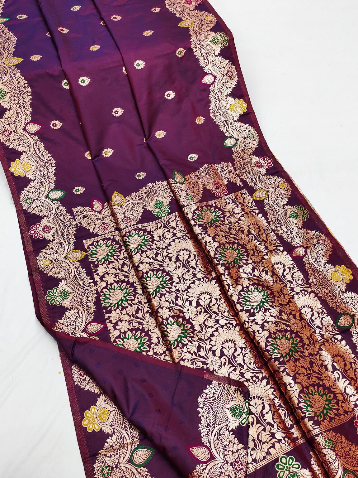 Gorgeous Purple Soft Banarasi Silk Saree With Eloquence Blouse Piece