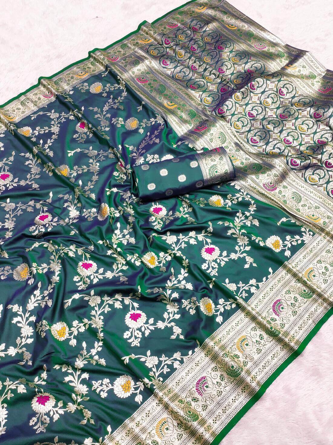 Innovative Rama Soft Banarasi Silk Saree With Panache Blouse Piece