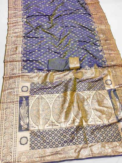 Gratifying Lavender Soft Banarasi Silk Saree With Desuetude Blouse Piece