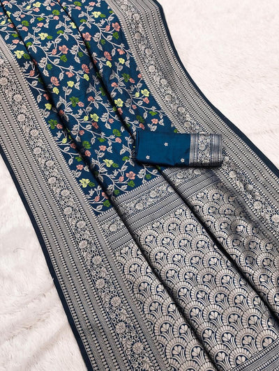 Symmetrical Rama Soft Banarasi Silk Saree With Pulsating Blouse Piece