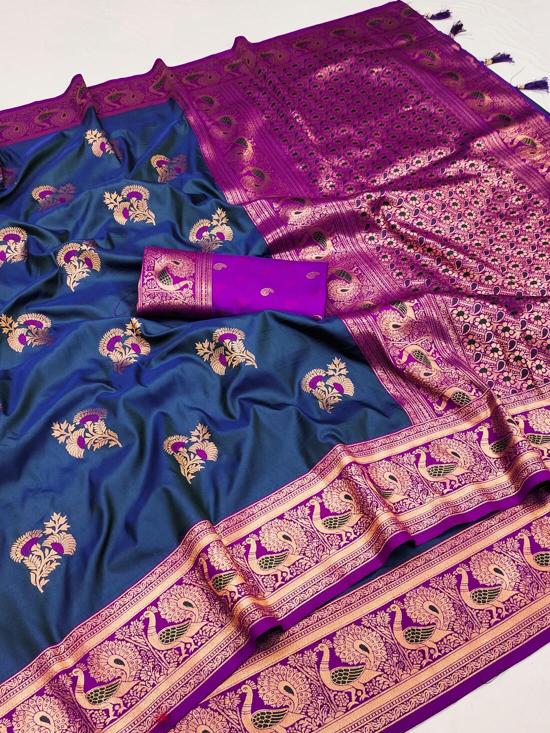 Prominent Navy Blue Paithani Silk Saree With Scintilla Blouse Piece