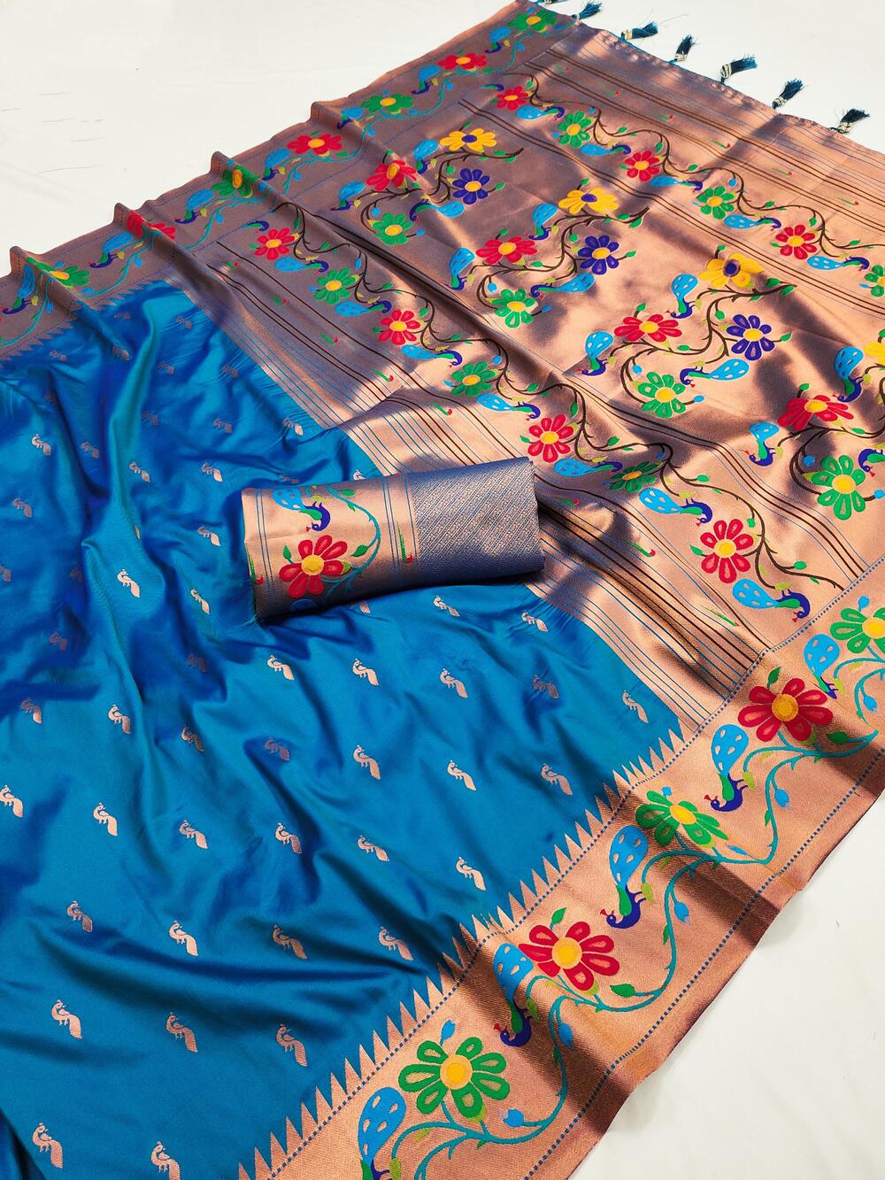 Elegant Blue Paithani Silk Saree With Sensational Blouse Piece
