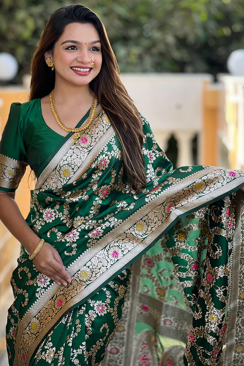 Innovative Dark Green Soft Banarasi Silk Saree With Lovely Blouse Piece