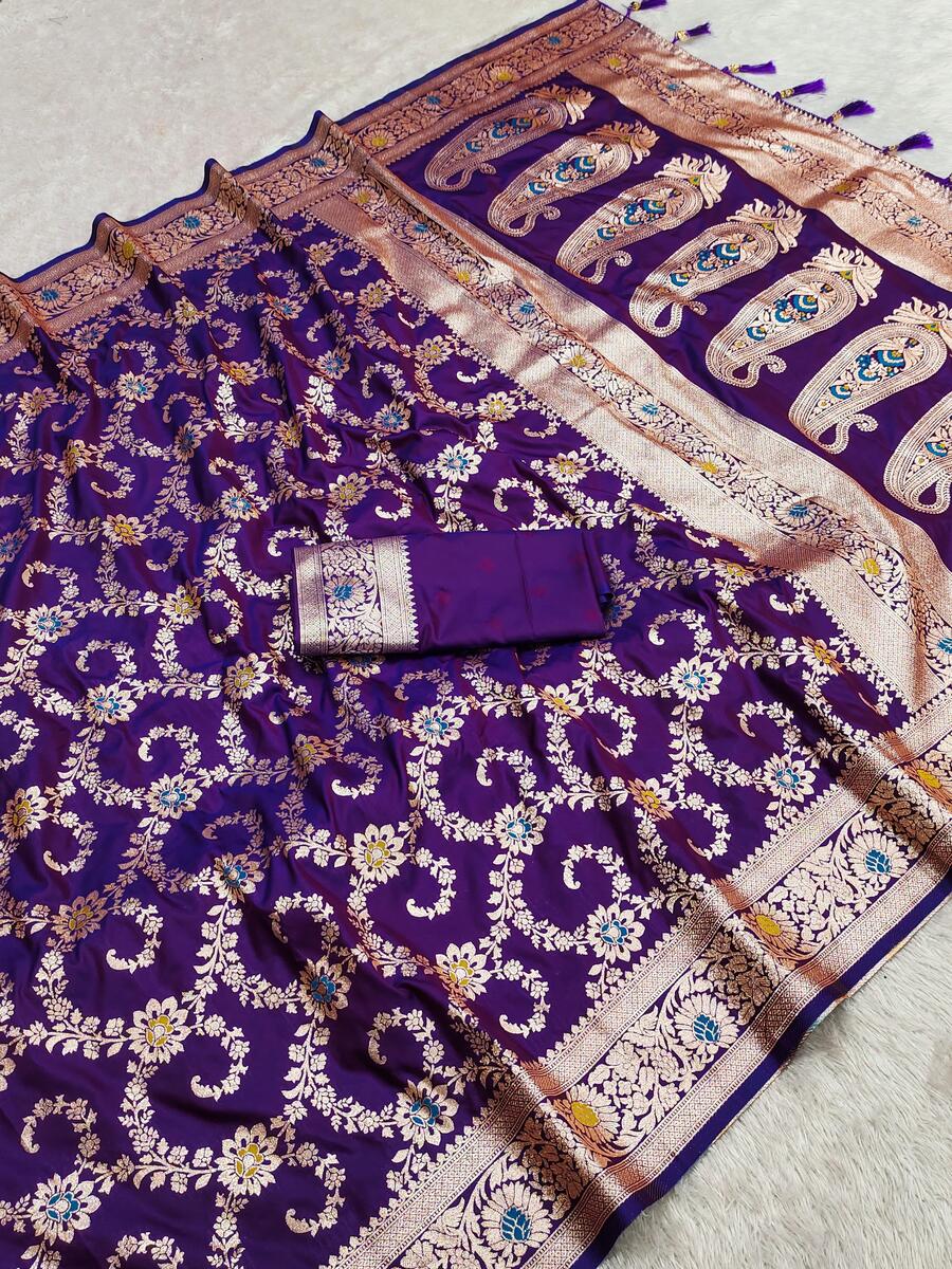 Evocative Royal Purple Soft Banarasi Silk Saree With Moiety Blouse Piece