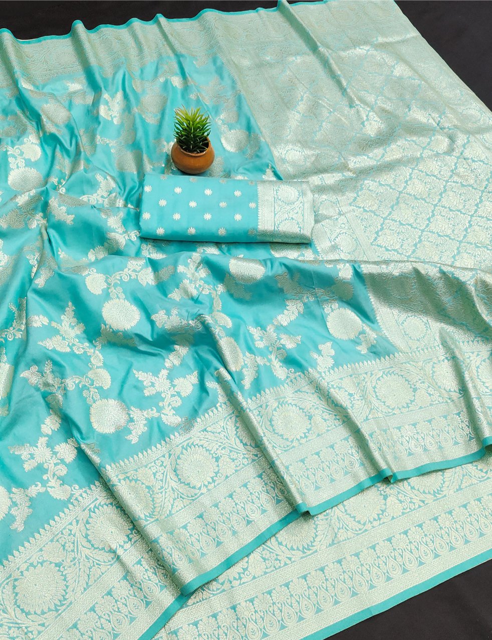 Invaluable Firozi Soft Banarasi Silk Saree With Outstanding Blouse Piece