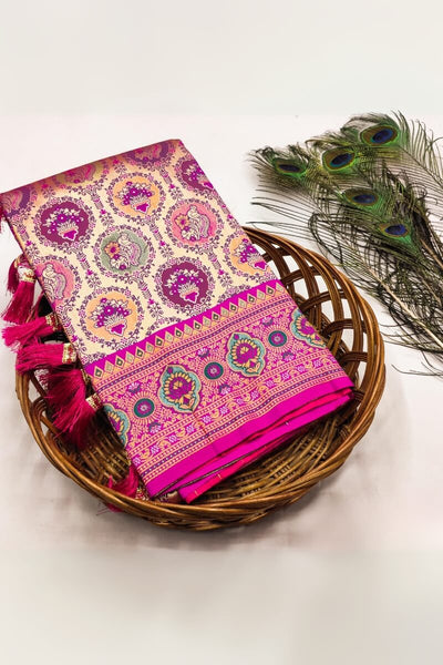 Blissful Dark Pink Kanjivaram Silk Saree With Engrossing Blouse Piece