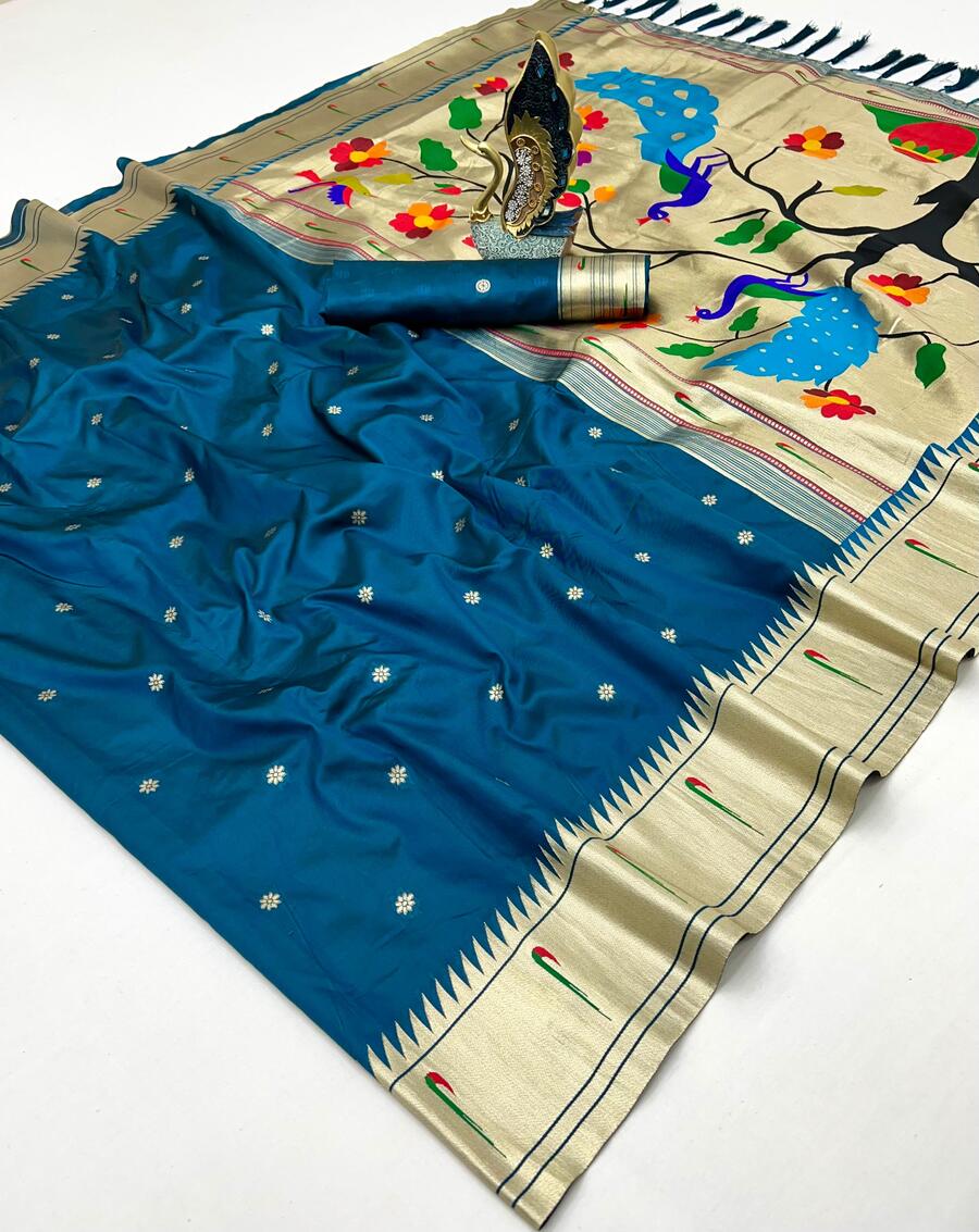 Preferable Rama Paithani Silk Saree With Ethnic Blouse Piece