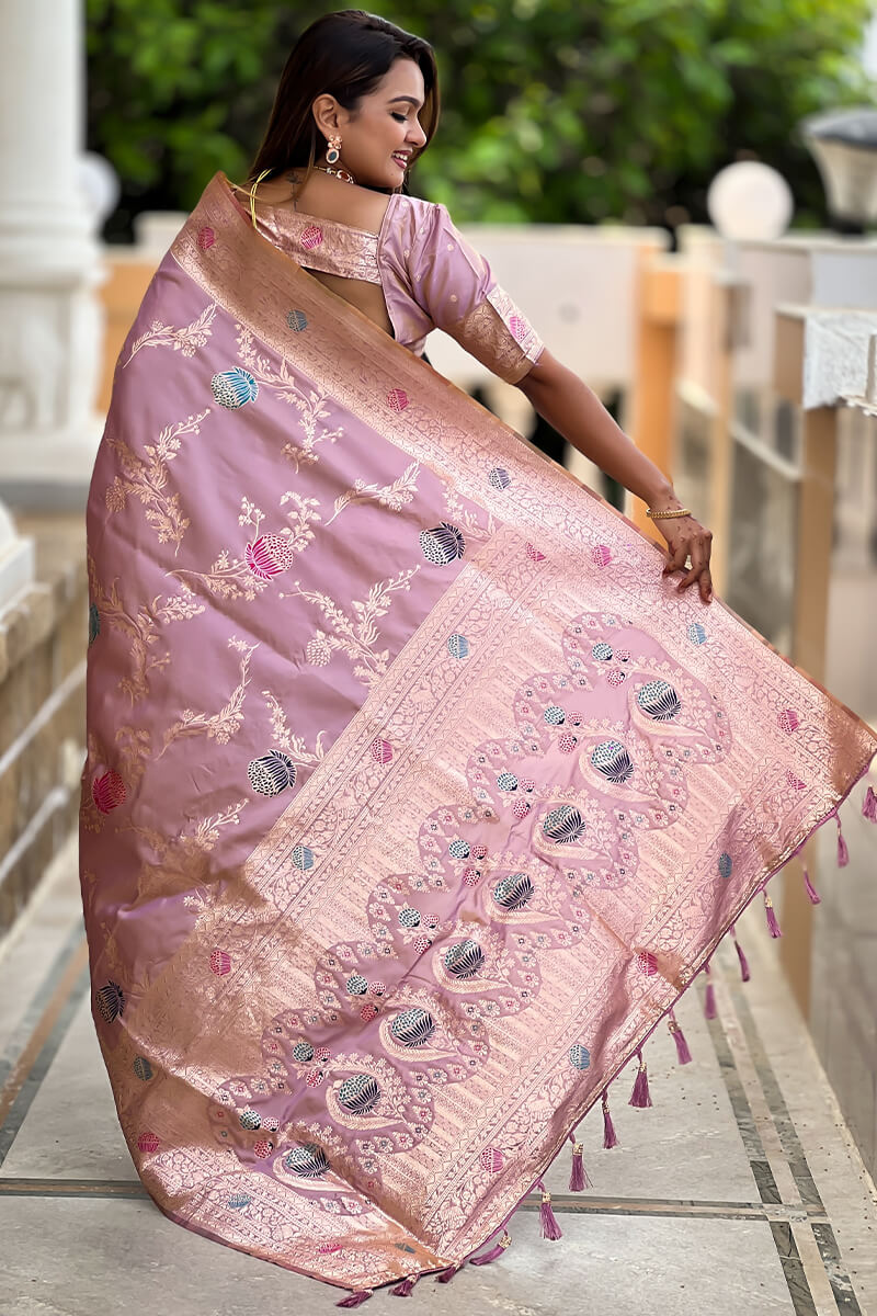 Supernal Levender Soft Banarasi Silk Saree With Effulgent Blouse Piece