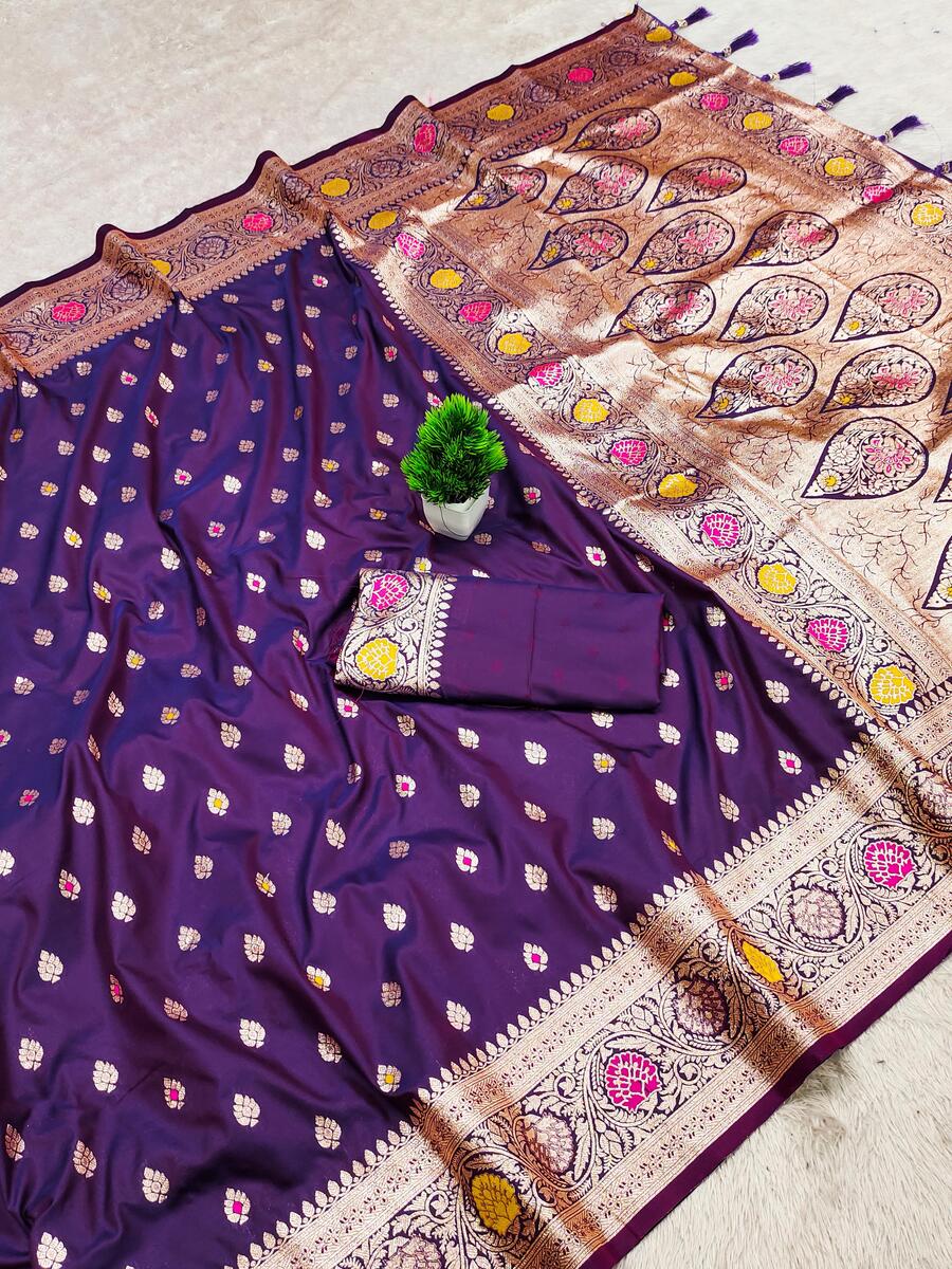 Unique Purple Soft Banarasi Silk Saree With Winsome Blouse Piece