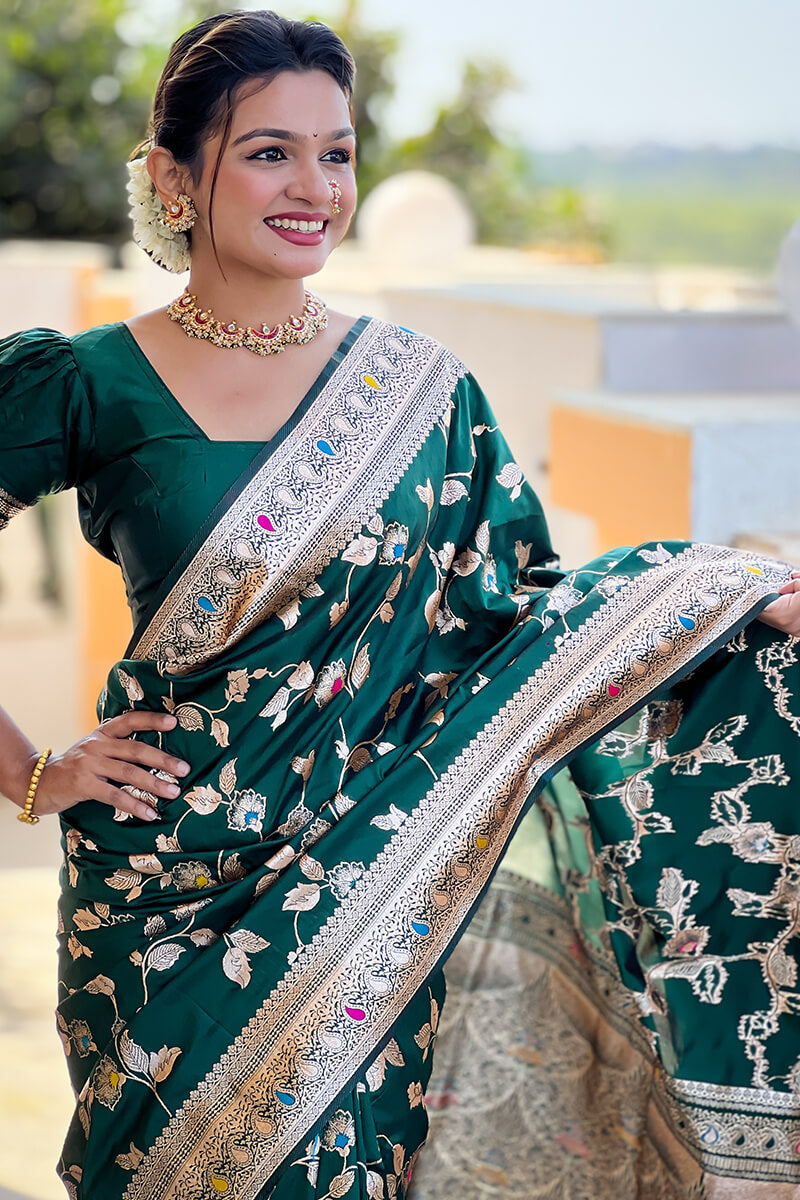 Glowing Dark Green Soft Banarasi Silk Saree With Radiant Blouse Piece