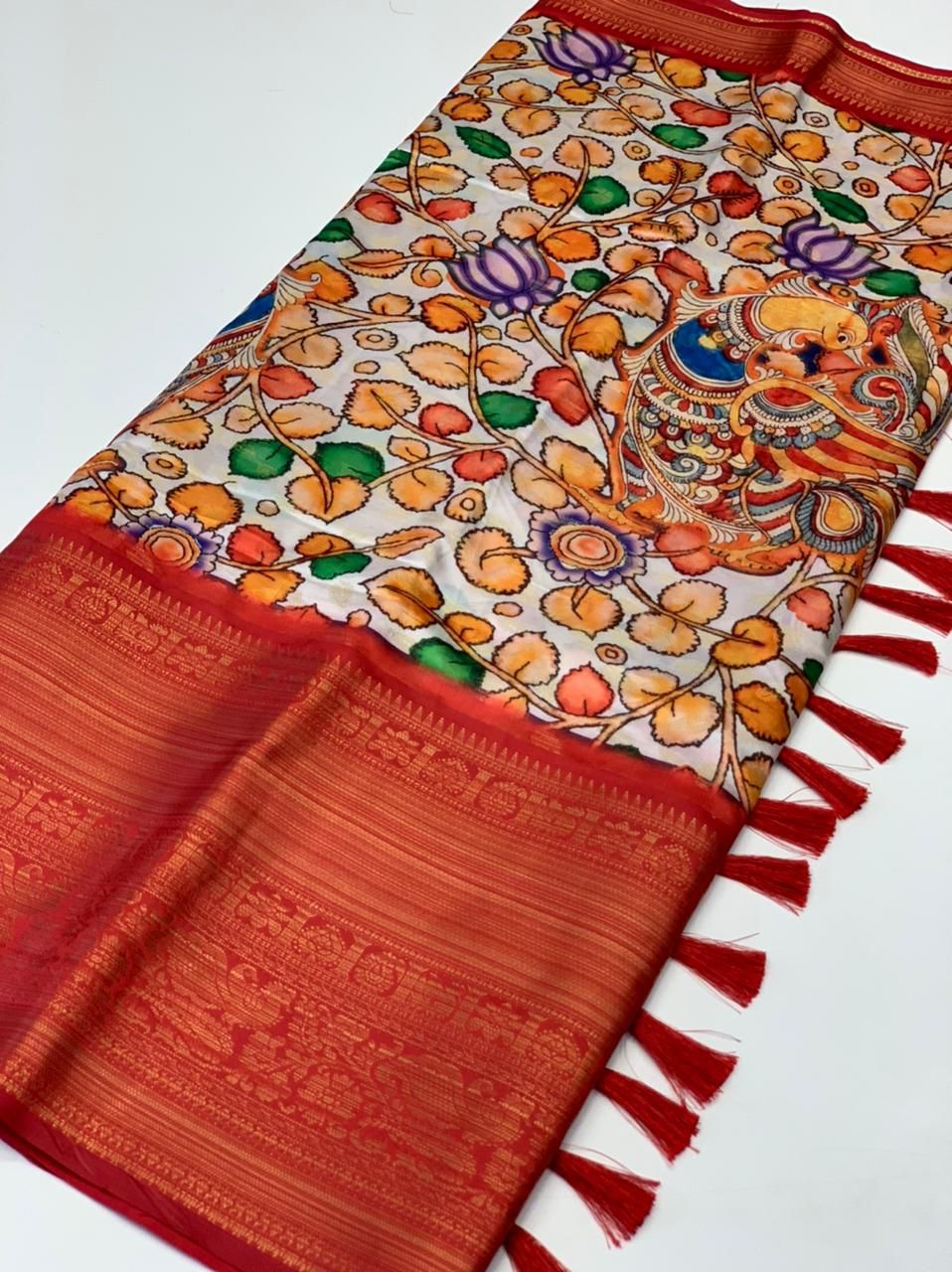 Ideal Beige Kalamkari Printed Saree With Ailurophile Blouse Piece