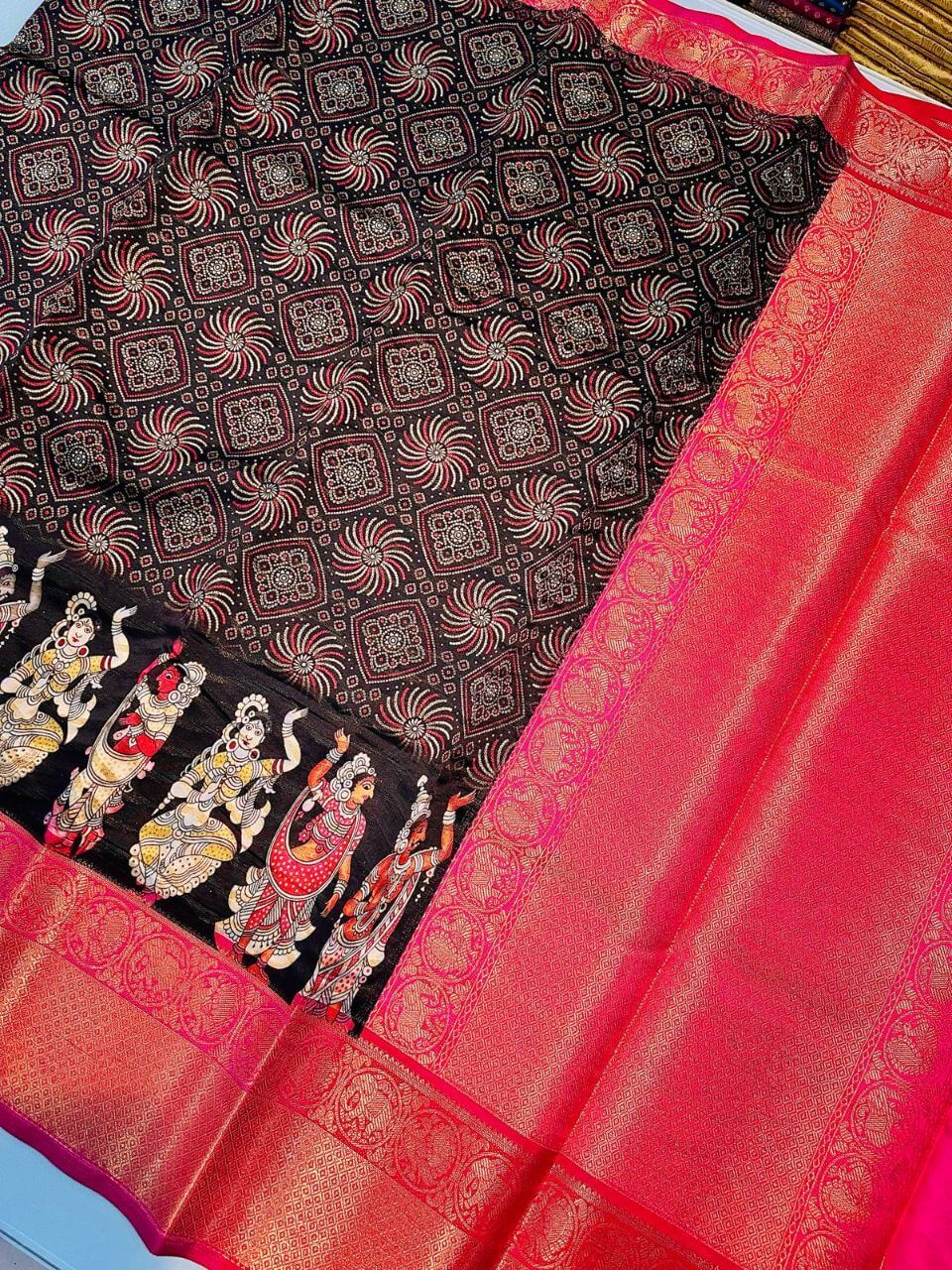 Excellent Black Kalamkari Printed Saree With Twirling Blouse Piece